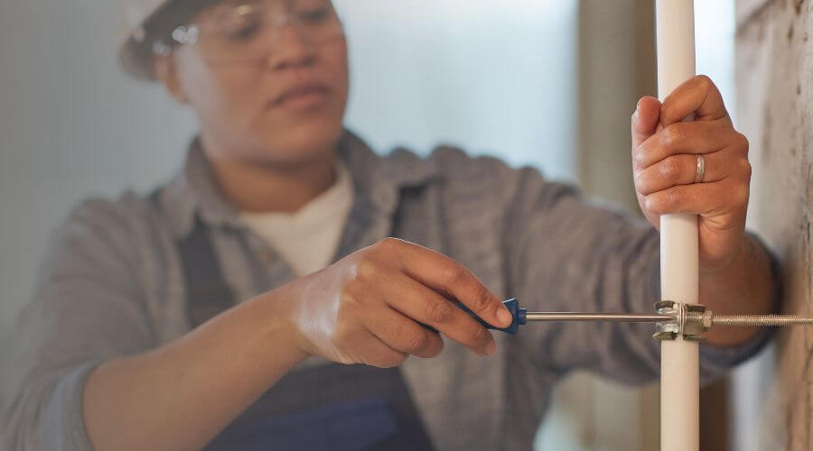 Professional industrial roofing company in Farina, IL